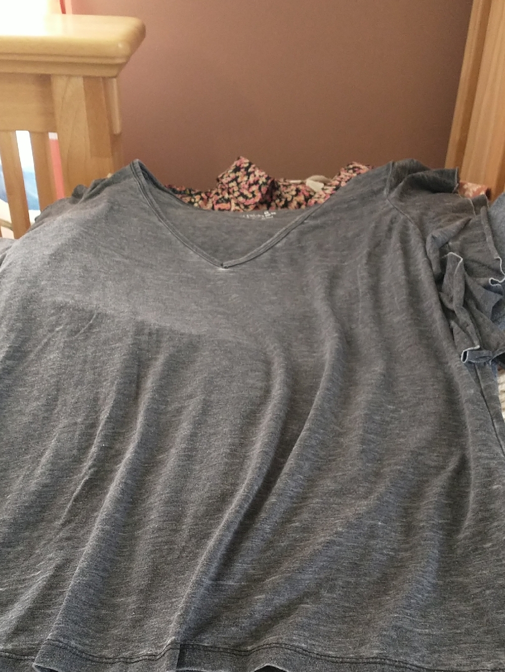 "Ruffle My Sleeves" tee - Grey